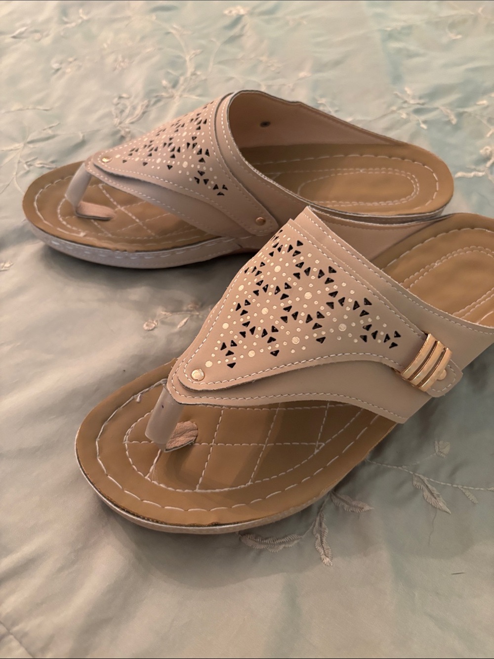 Clarks Light Beige Laser-Cut Toe-Post Sandals